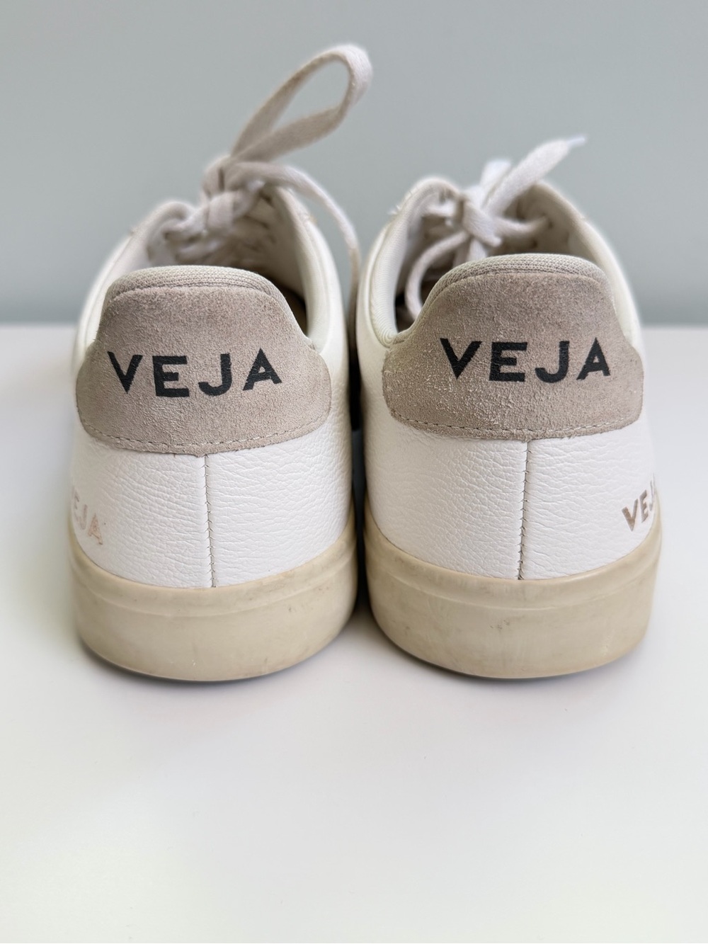Veja Women’s 9 EU 40 White Leather Sneakers Walking Shoes Casual - Picture 6 of 10